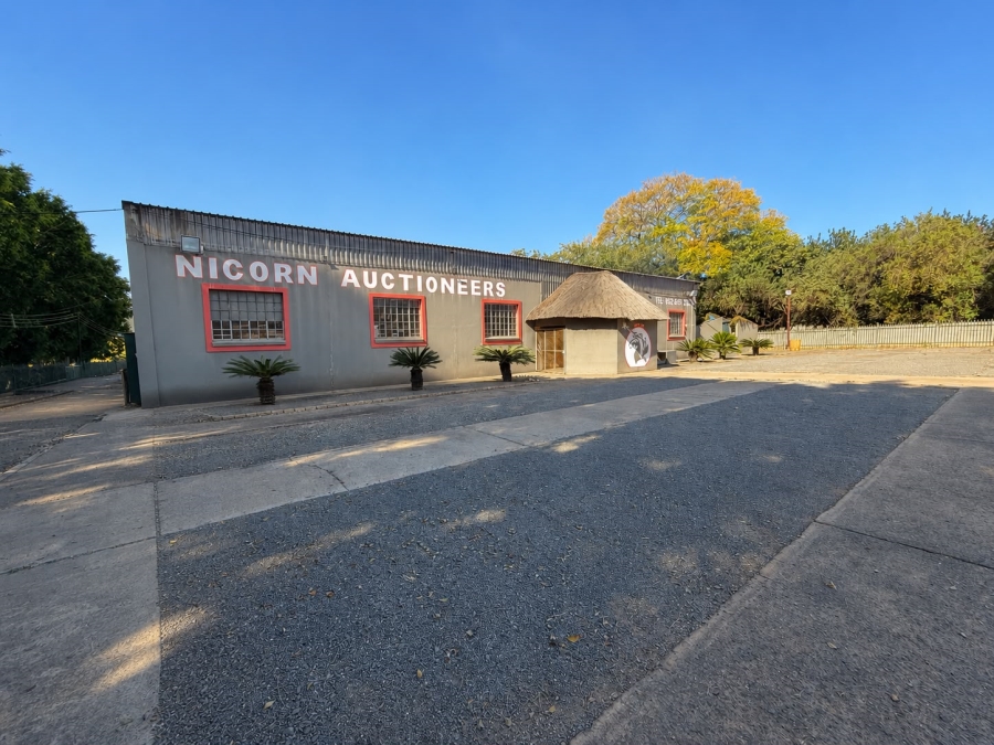 To Let Commercial Property for Rent in Waterkloof A H North West